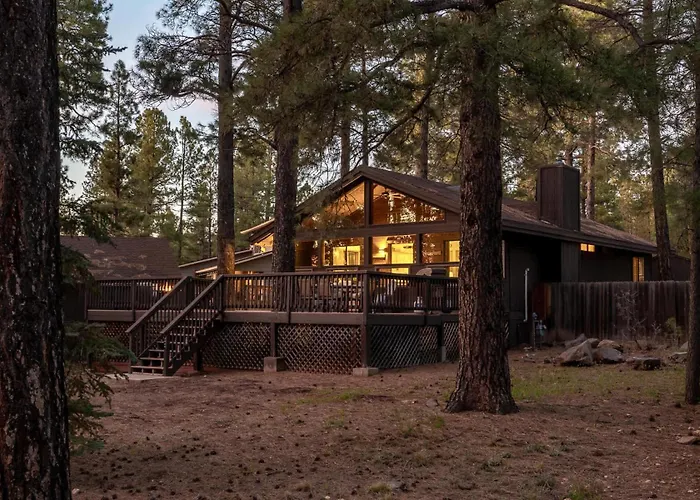Twin Pines In The Woods * Mountainaire