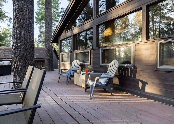 Twin Pines In The Woods Ferienhaus